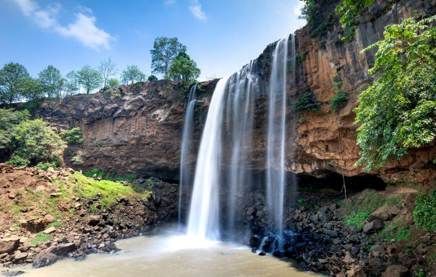 Forest waterfall hike kenya - 5-Day Mount Kenya & Ol Pejeta Safari: Highlands, Forest Walks & Rhino